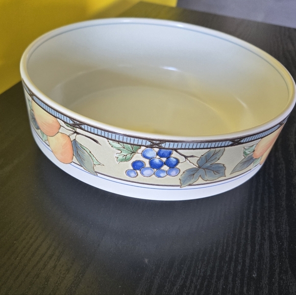 Mikasa Salad Serving Bowl Intaglio Garden Harvest CAC29 Ceramic 10 In Vintage. - Picture 2 of 6